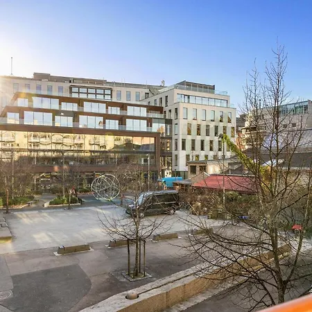 Charming With Balcony Rooftop Access * אוסלו