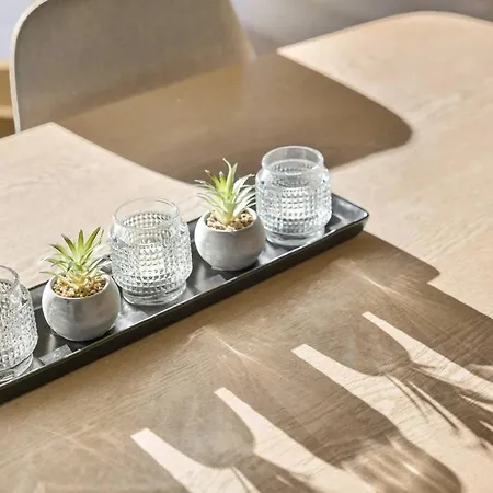 Charming With Balcony Rooftop Access