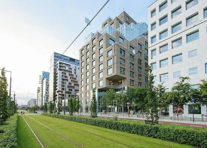 아파트 Charming With Balcony Rooftop Access 오슬로
